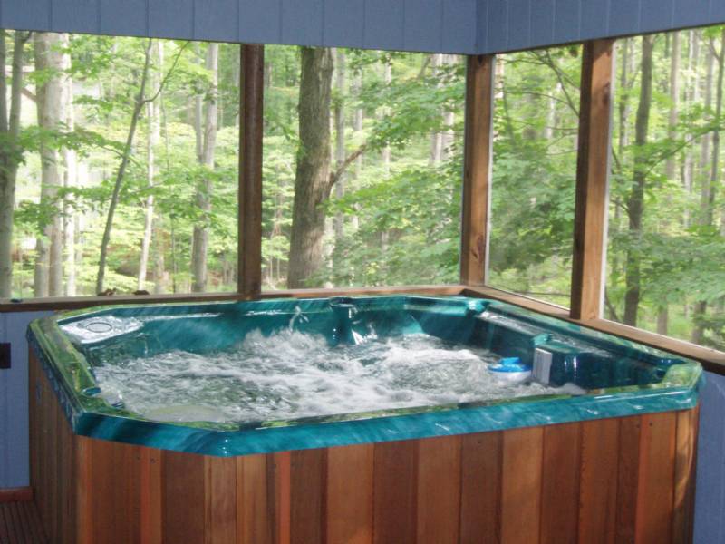 poconos airbnb with hot tub
